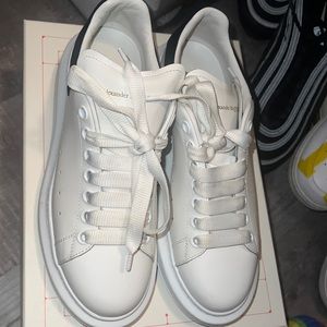 AUTHENTIC Oversized Embossed Logo Colorblocked Suede Sneakers woman’s size 39